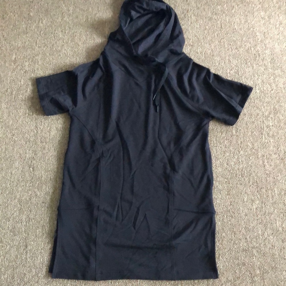 Long tunic short sleeve hoodie